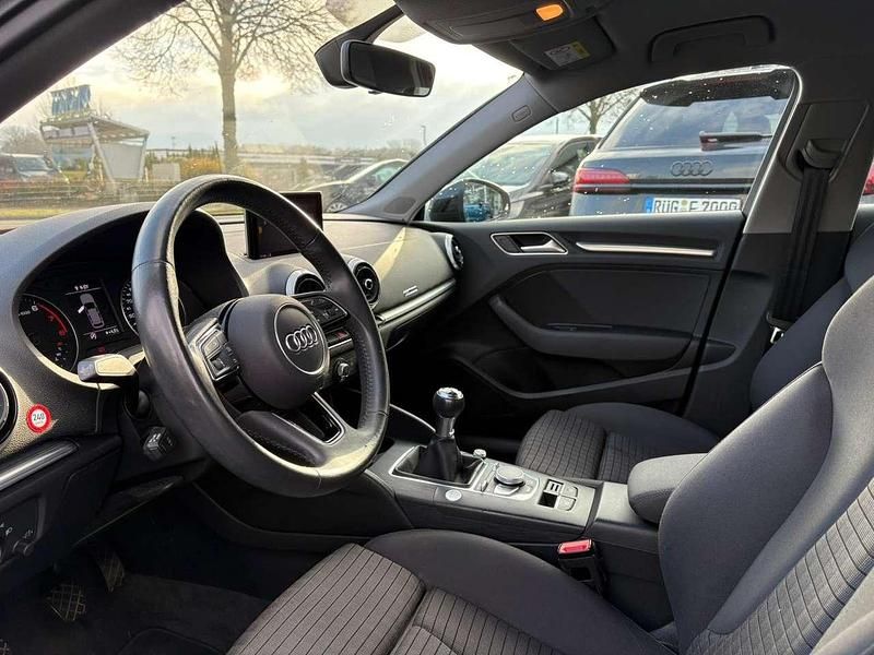 Gebraucht Audi A3 Sportback 150 PS (110 kW) 2023 Brillantschwarz Kleinwagen