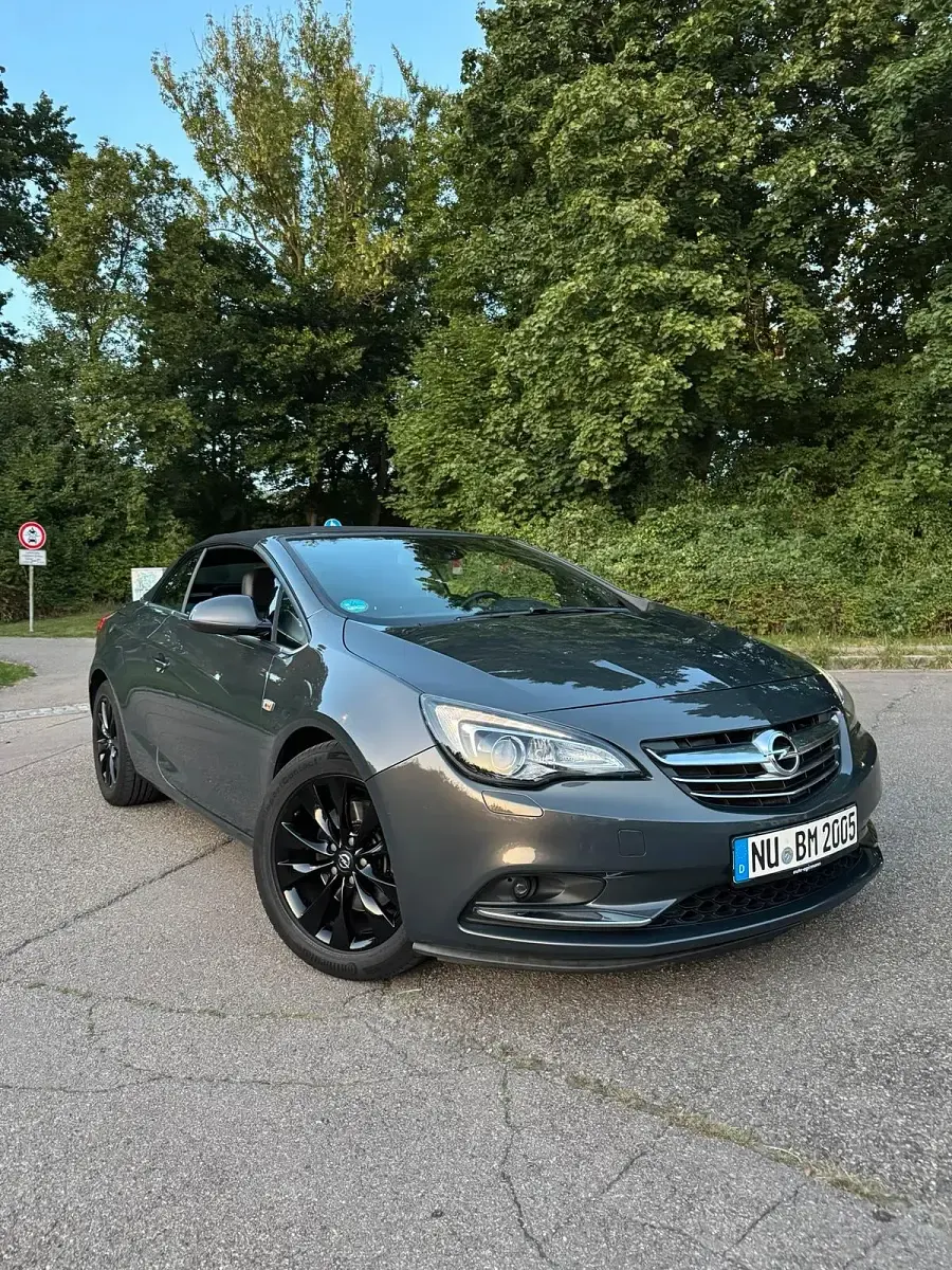Gebraucht Opel Cascada 170 PS (125 kW) 2014 Grau Cabrio