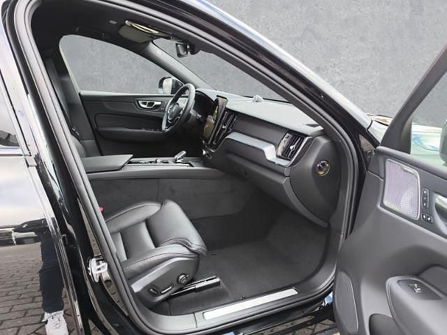 Gebraucht Volvo XC60 Plus 250 PS (183 kW) 2025 Schwarz SUV