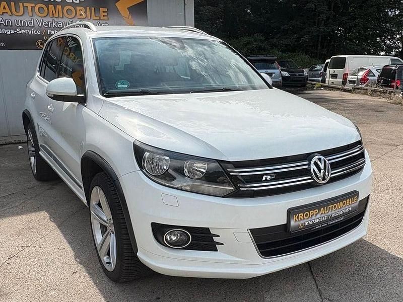 Weiß Gebraucht 2015 VW Tiguan Sportline SUV | 12.000 € (Guter Preis) - Bild 1/4