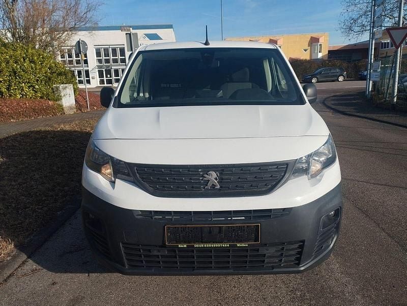 Weiß Gebraucht 2020 Peugeot Partner Premium Van / Kleinbus | 11.500 € (Superpreis) - Bild 1/4