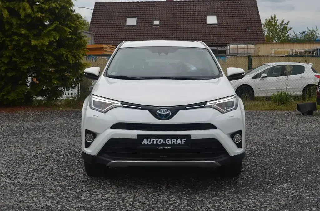 Gebraucht Toyota RAV4 Hybrid Team 197 PS (144 kW) 2018 Weiß SUV