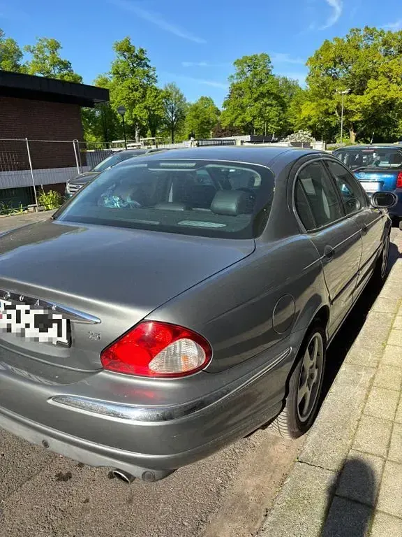 Usata Jaguar X-type Executive 196 CV (144 kW) 2003 Grigio Berlina