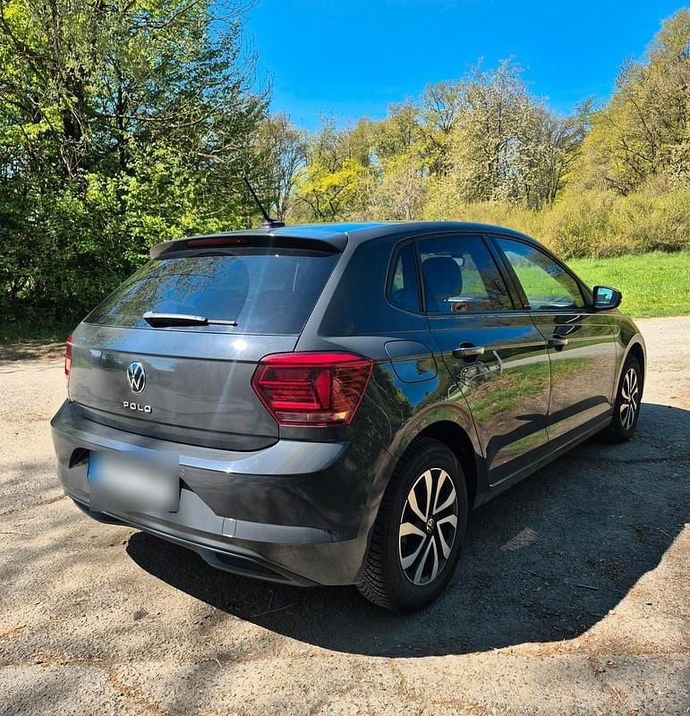 Gebraucht VW Polo 110 PS (80 kW) 2021 Grau Kleinwagen