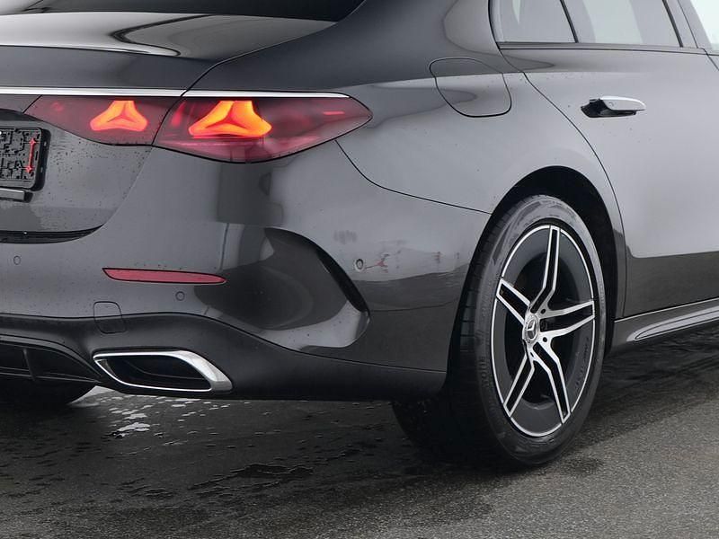 Gebraucht Mercedes E200 AMG 204 PS (150 kW) 2025 Grau Limousine