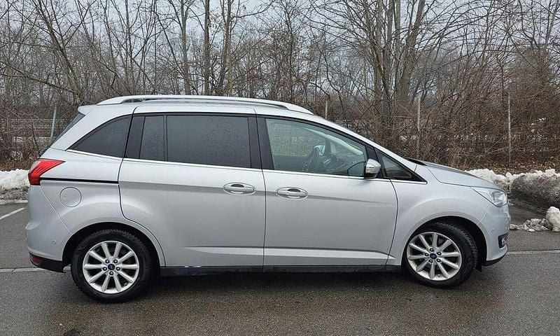 Gebraucht Ford Grand C-Max Titanium 150 PS (110 kW) 2015 Grau Van / Kleinbus