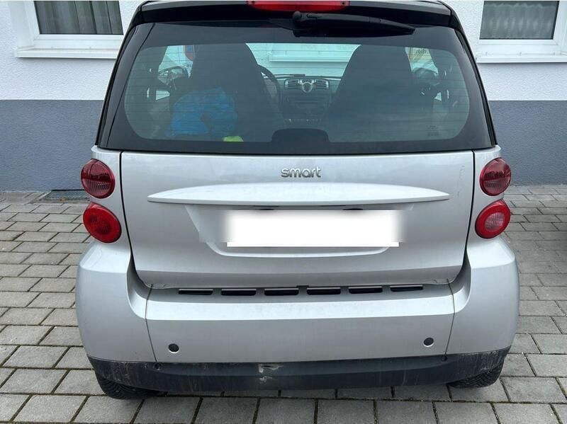 Grau Gebraucht 2007 Smart ForTwo Coupé Coupé | 2.800 € (Guter Preis) - Bild 1/4