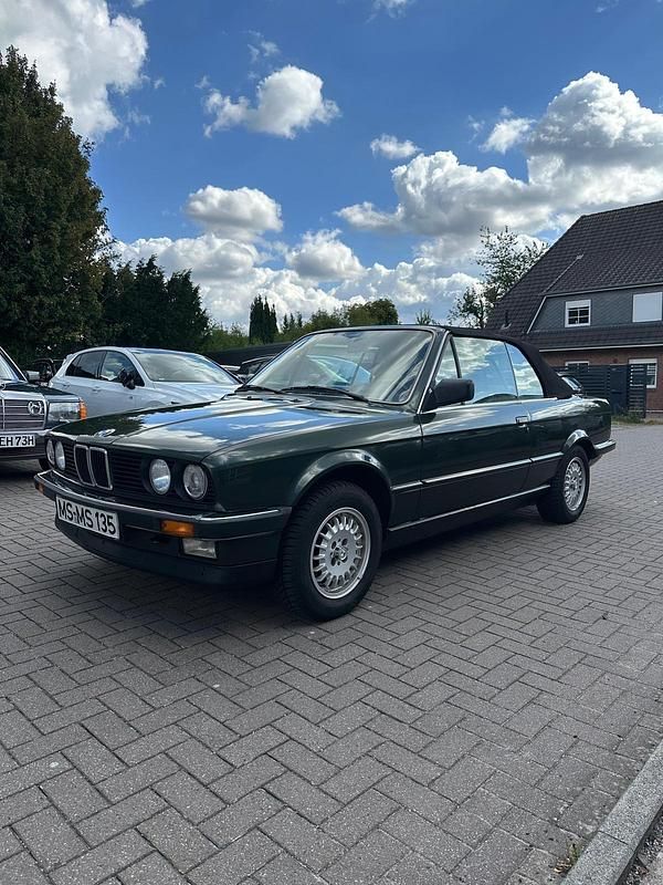 Grün Gebraucht 1990 BMW 320 Cabriolet Cabrio | 19.500 € - Bild 1/4