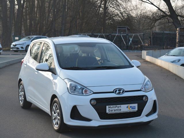 Weiß Gebraucht 2019 Hyundai i10 Trend Kleinwagen | 8.900 € (Fairer Preis) - Bild 1/4