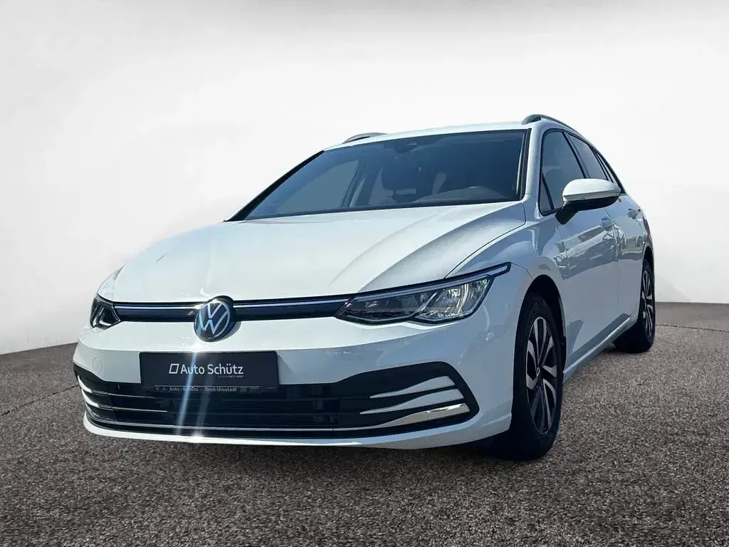 Gebraucht VW Golf VIII Active 110 PS (80 kW) 2023 Pure white sn 66 Kombi