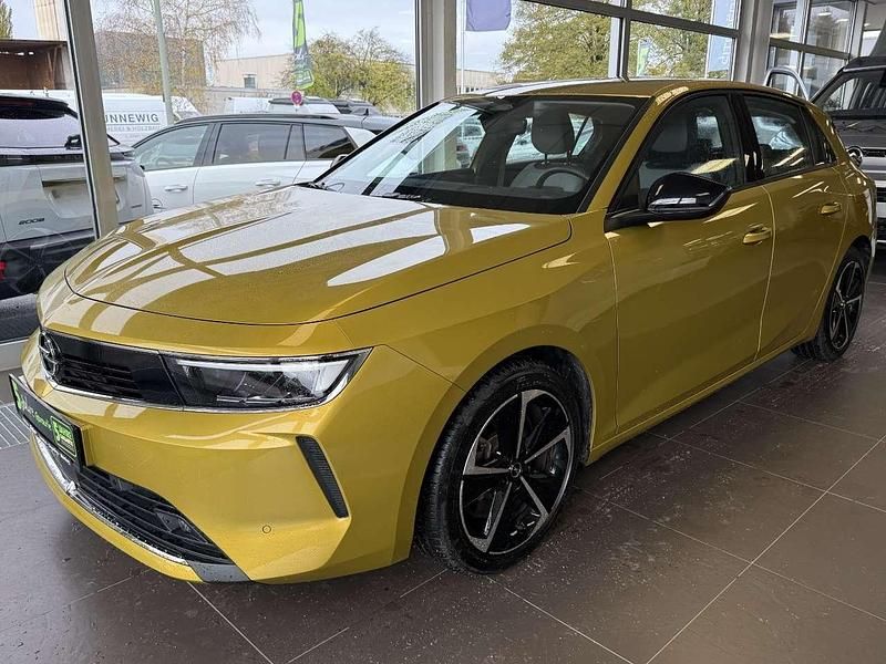 Gebraucht Opel Astra Edition 181 PS (133 kW) 2022 Kult gelb Limousine