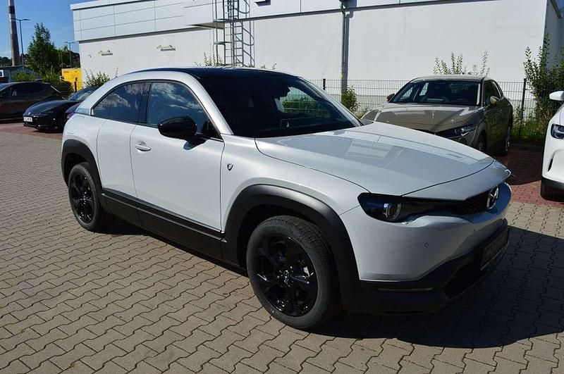 Neu Mazda MX30 Nagisa 170 PS (125 kW) 2025 Multitone ceramic white SUV