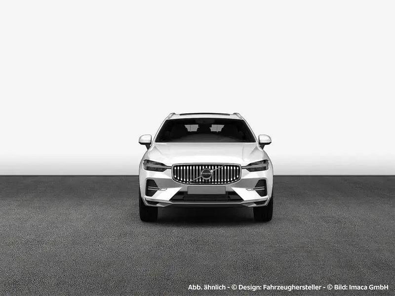 Gebraucht Volvo XC60 Plus 250 PS (183 kW) 2024 Crystal weißperleffekt SUV
