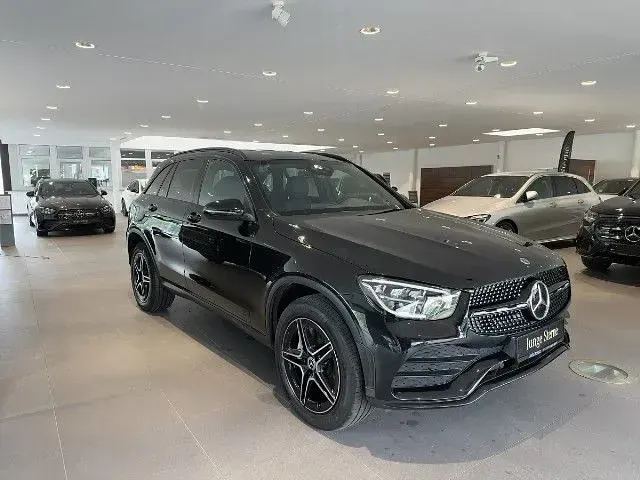 Gebraucht Mercedes GLC300e 306 PS (225 kW) 2022 SUV