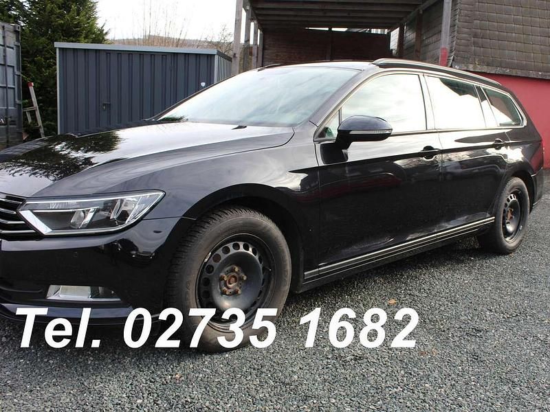 Schwarz Gebraucht 2015 VW Passat Kombi | 7.999 € (Superpreis) - Bild 1/4