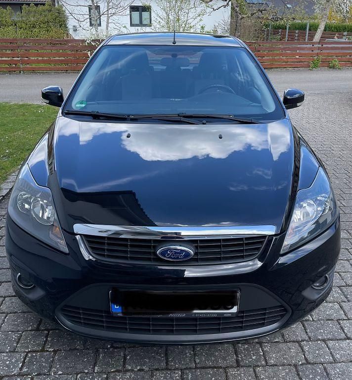 Second-hand Ford Focus 116 CP (85 kW) 2009 Negru Hatchback