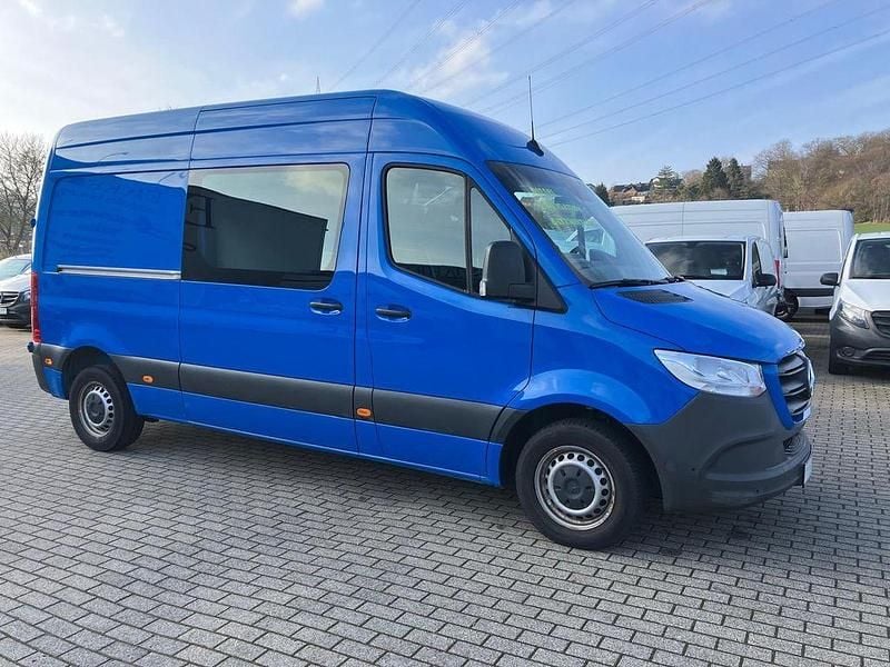 Gebraucht Mercedes Sprinter 143 PS (105 kW) 2021 Verkehrsblau Van