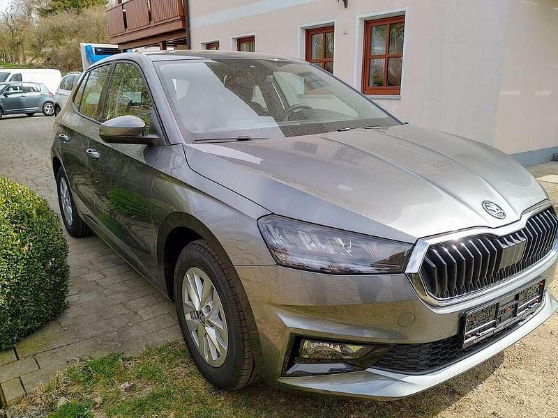 Neu Skoda Fabia Selection 95 PS (69 kW) 2026 Graphitegrau metallic Kleinwagen