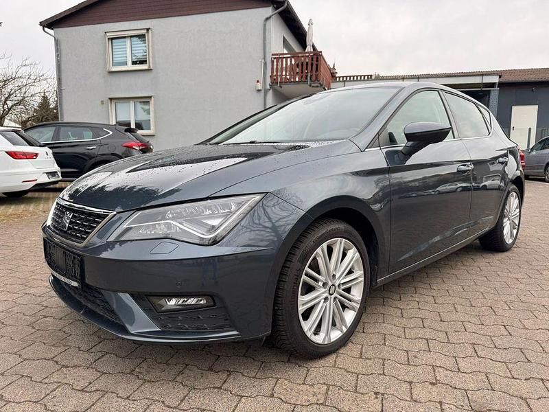 Gebraucht Seat Leon XCELLENCE 150 PS (110 kW) 2019 Grau Limousine