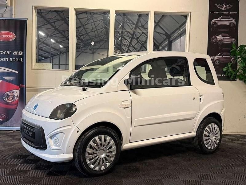 Weiß Gebraucht 2013 Microcar Dué Kleinwagen | 5.950 € - Bild 1/4