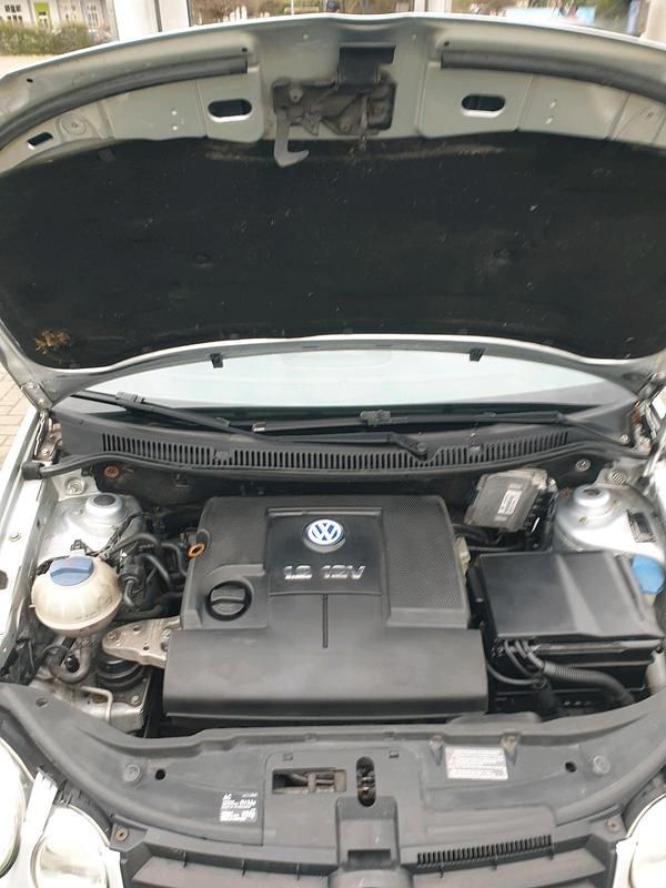 Gebraucht VW Polo 75 PS (55 kW) 2002 Silber Kleinwagen