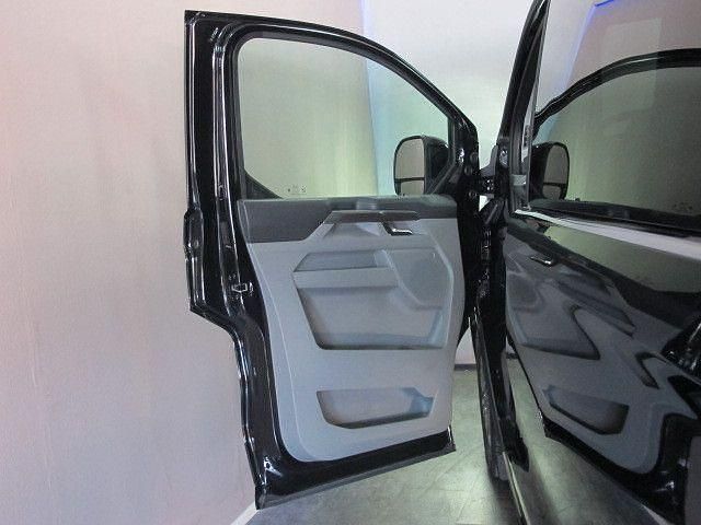 Gebraucht Ford Transit Custom Titanium 170 PS (125 kW) 2024 Schwarz Van / Kleinbus