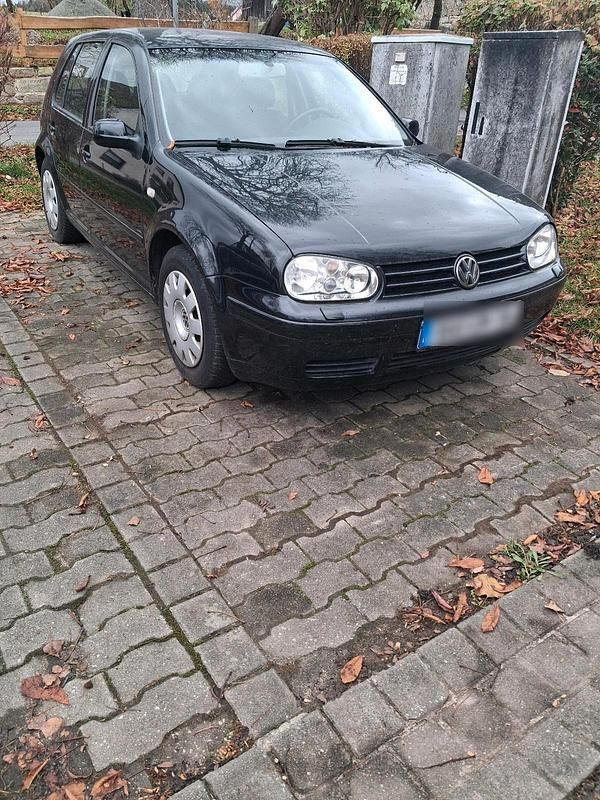 Schwarz Gebraucht 2003 VW Golf IV Limousine | 1.400 € (Fairer Preis) - Bild 1/4