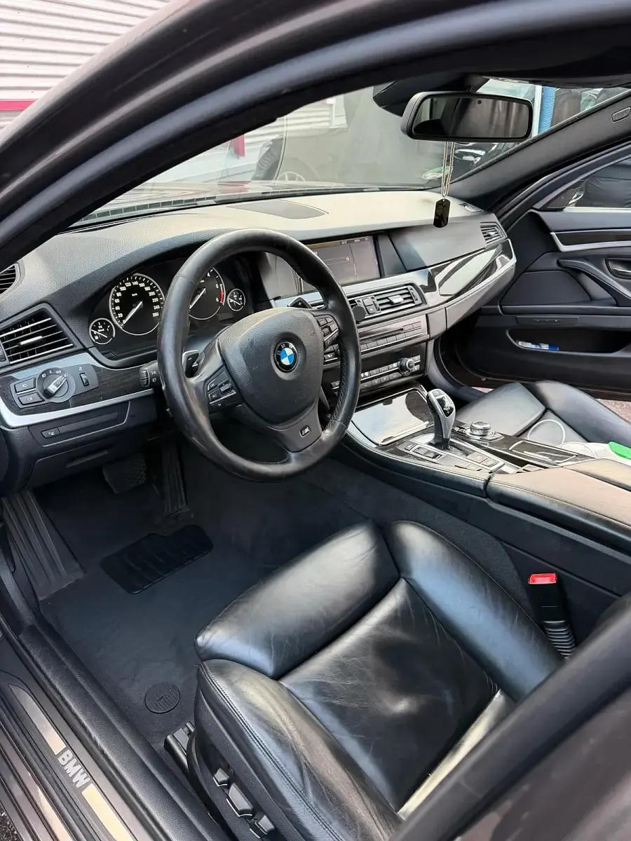 Gebraucht BMW 535 313 PS (230 kW) 2011 Braun Kombi