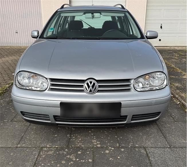 Silber Gebraucht 2002 VW Golf IV Kombi | 1.500 € (Superpreis) - Bild 1/4