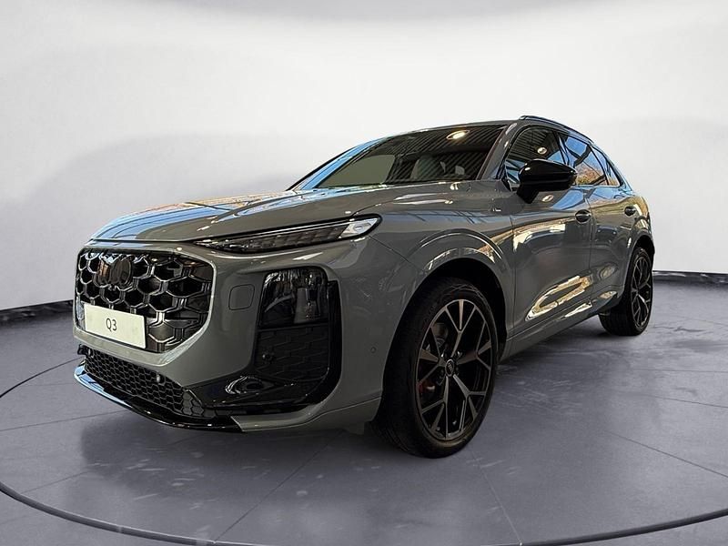 Neu Audi Q3 Advanced 265 PS (194 kW) 2025 Grau SUV