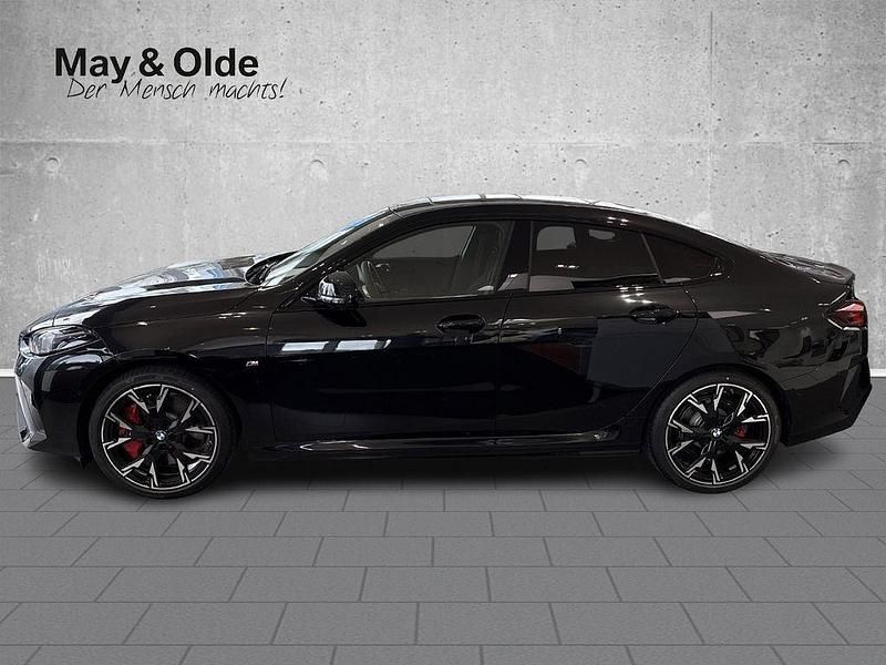 Gebraucht BMW 220 M Sport 170 PS (125 kW) 2025 Black sapphire metallic (schwarz) Coupé