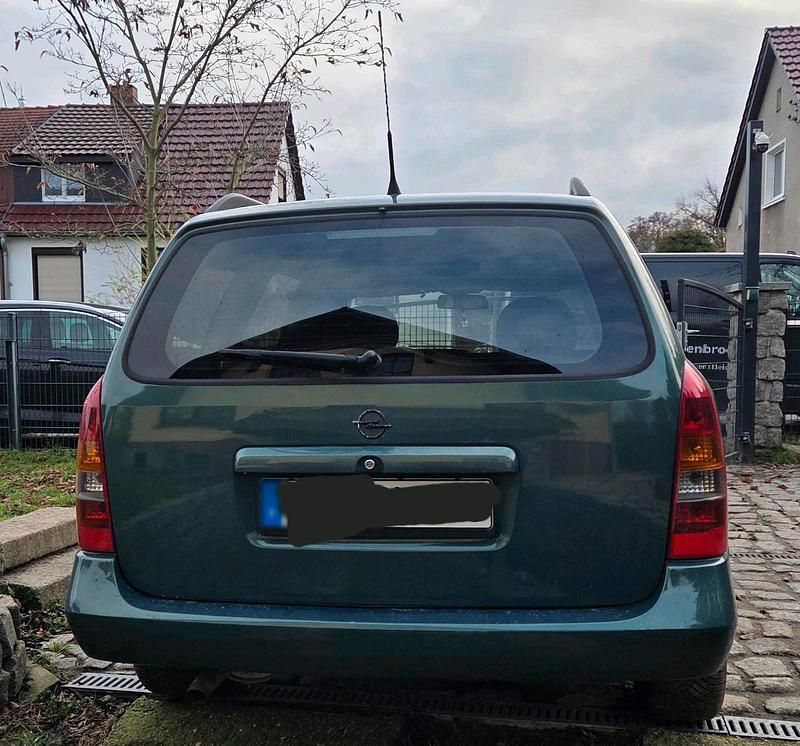 Gebraucht Opel Astra 101 PS (74 kW) 2001 Grün Kombi
