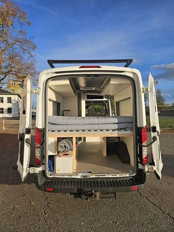 Gebraucht Ford Transit 131 PS (96 kW) 2018 Weiß Van