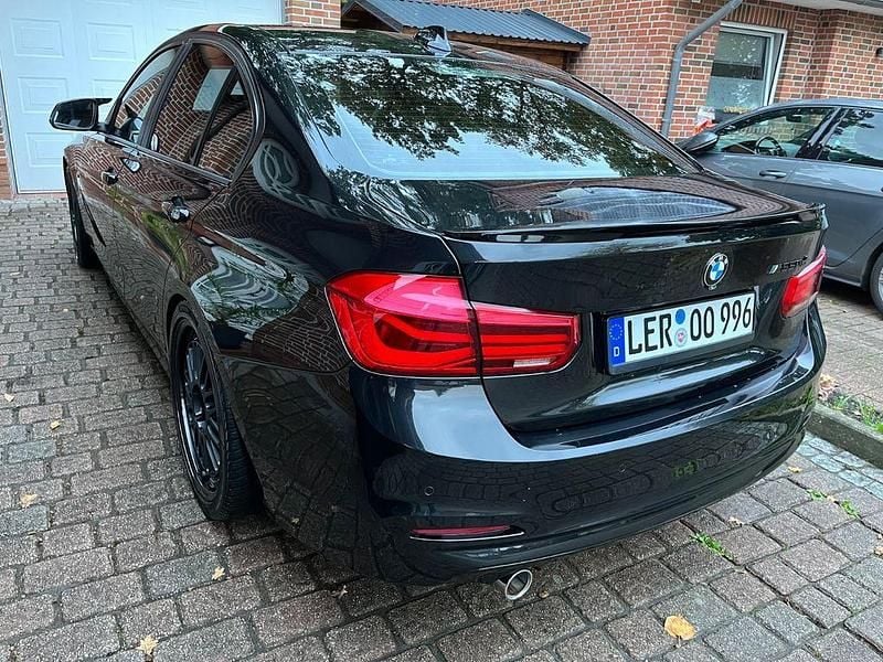 Gebraucht BMW 316 Performance 116 PS (85 kW) 2017 Schwarz Limousine