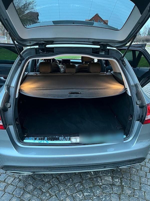 Gebraucht Mercedes C250 AMG line 204 PS (150 kW) 2016 Silber Kombi