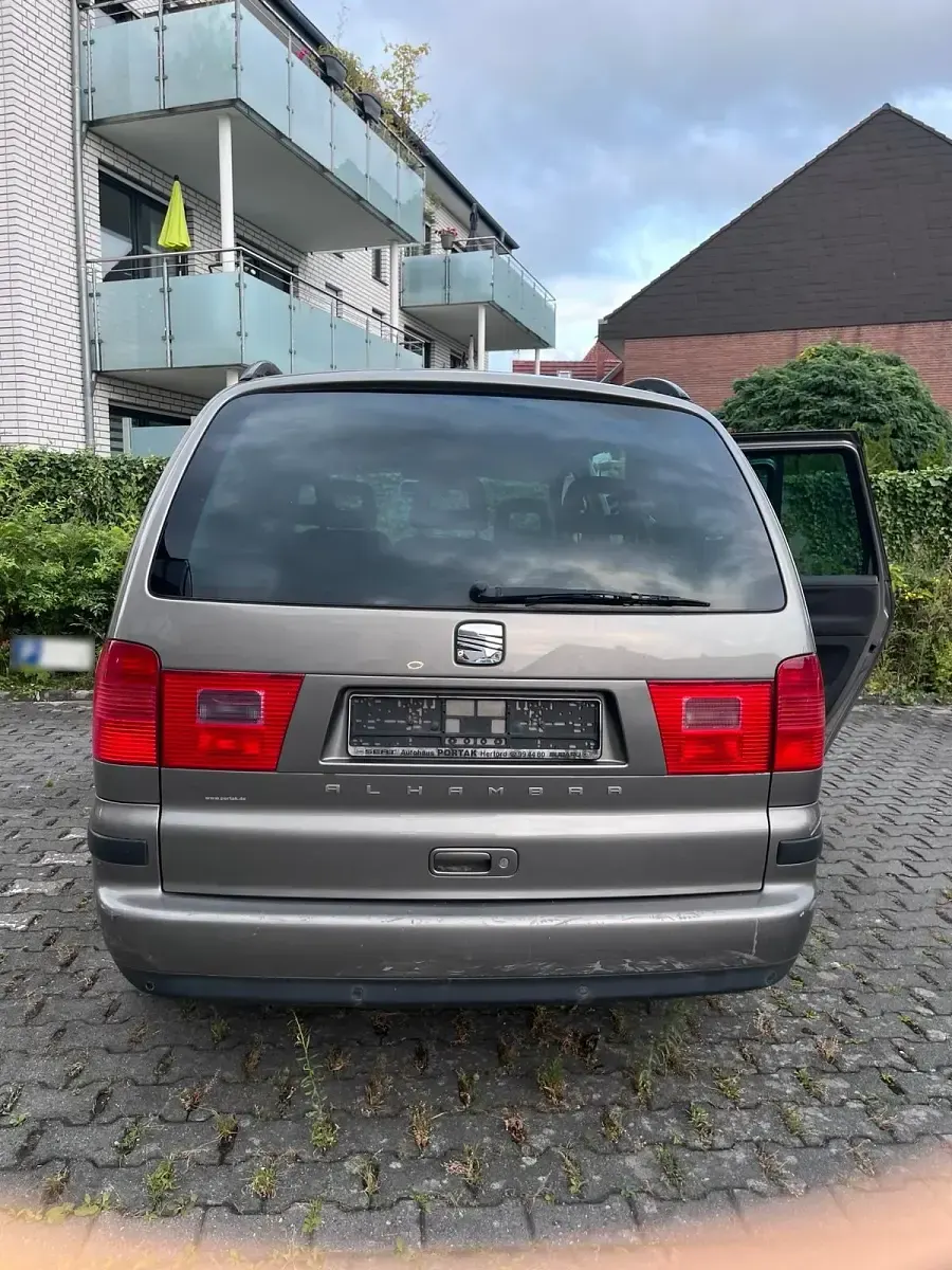 Gebraucht Seat Alhambra 140 PS (102 kW) 2006 Andere farben Van / Kleinbus