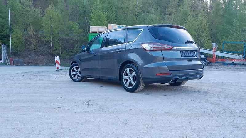 Occasion Ford S-MAX Titanium 180 ch (132 kW) 2016 Gris Monospace