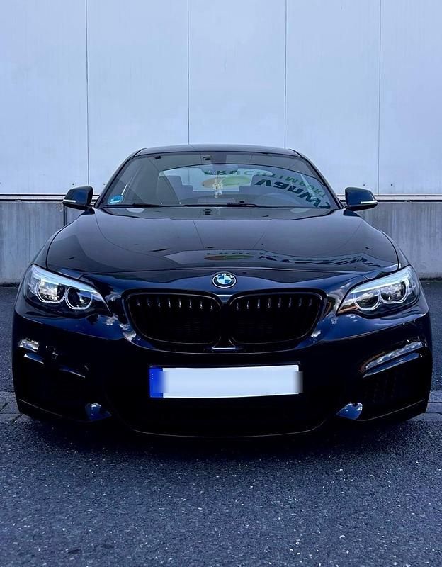 Schwarz Gebraucht 2020 BMW 218 Sport Line Coupé | 22.000 € - Bild 1/4