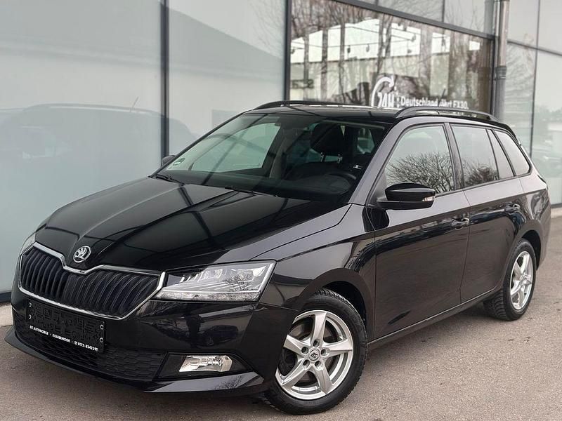 Schwarz Gebraucht 2022 Skoda Fabia Best of Kombi | 13.900 € (Superpreis) - Bild 1/4