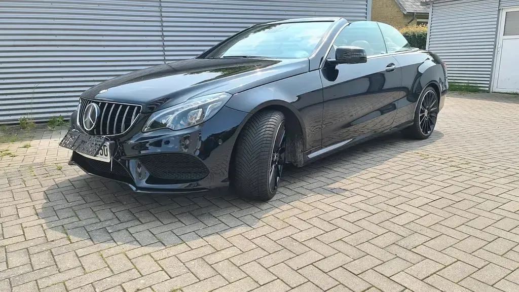 Gebraucht Mercedes E350 258 PS (189 kW) 2015 Schwarz Cabrio