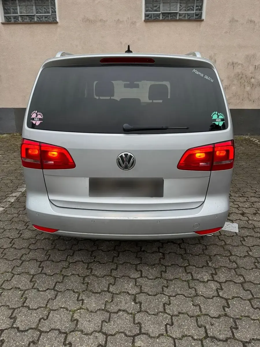 Gebraucht VW Touran Edition 140 PS (102 kW) 2014 Andere farben Van / Kleinbus