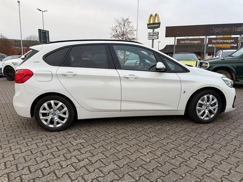 Gebraucht BMW 225 iPerformance 136 PS (100 kW) 2018 Weiß Van / Kleinbus