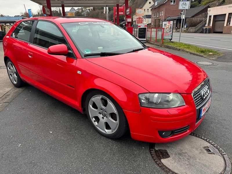 Rot Gebraucht 2006 Audi A3 Kleinwagen | 2.950 € (Superpreis) - Bild 1/4