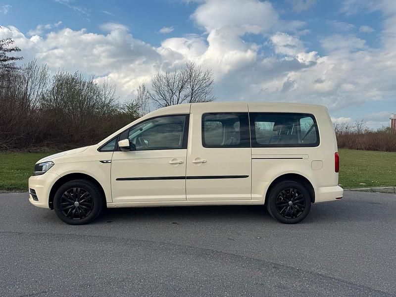 Gebraucht VW Caddy Maxi 105 PS (77 kW) 2019 Beige Van / Kleinbus