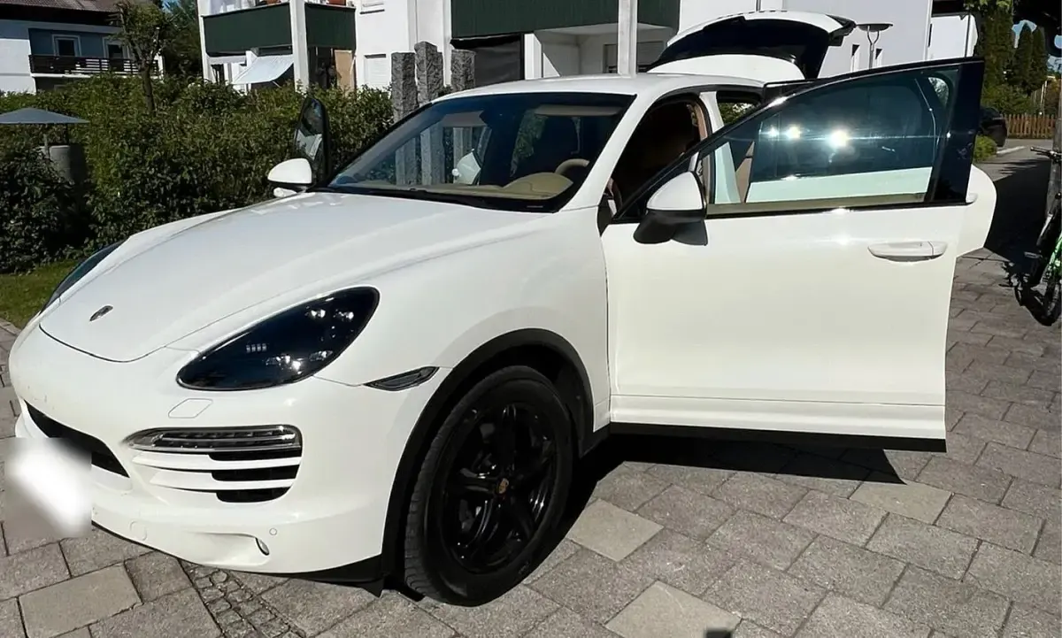 Gebraucht Porsche Cayenne 245 PS (180 kW) 2011 Weiß SUV