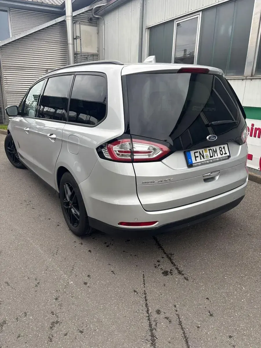 Gebraucht Ford Galaxy Trend 150 PS (110 kW) 2021 Silber Van / Kleinbus