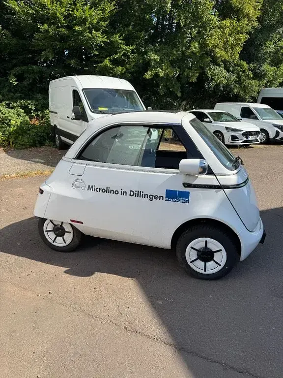 Gebraucht Micro Microlino 13 kW (18 PS) 2024 Weiß Kleinwagen