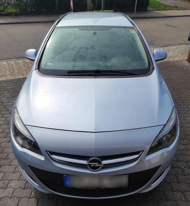 Gebraucht Opel Astra Selection 115 PS (84 kW) 2015 Blau Kombi