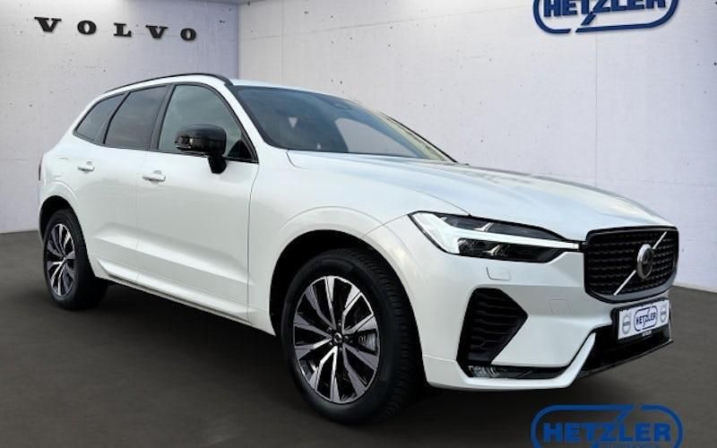 Gebraucht Volvo XC60 Plus 197 PS (144 kW) 2023 Weiß SUV