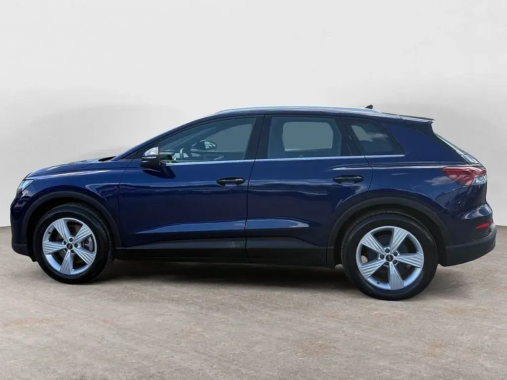 Second-hand Audi Q4 e-tron Sport 150 kW (204 CP) 2022 Albastru SUV